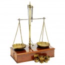 英国产药剂师用天平 (English Pharmacy Scale)