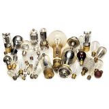 大量白炽灯和灯管 从1920年