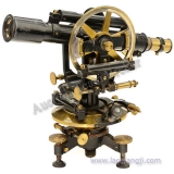 测量工具 (Surveying Instruments)