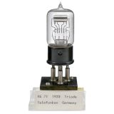 Telefunken RE71 Triode, c. 1923