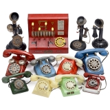 23 Toy Telephones